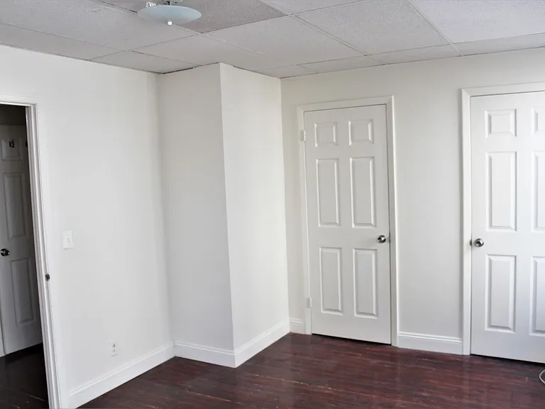 1708 Linden Ave — Photo 12