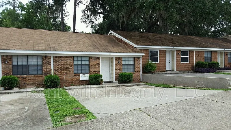 453 Cactus St