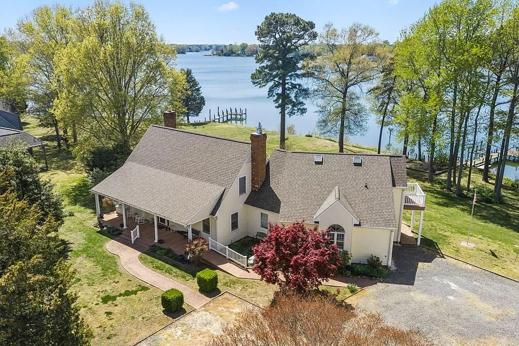 358 Peaceful Harbor Ln photo 1