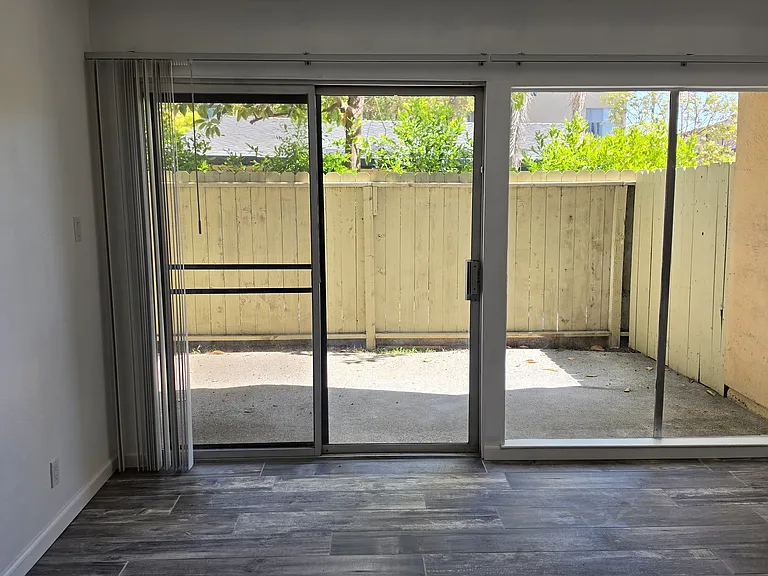The Californian Apartments — Photo 9