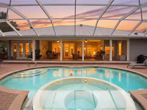 15614 Caloosa Creek Cir, Fort Myers, FL 33908