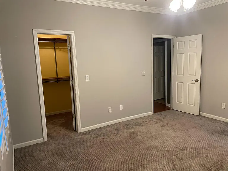 Unit Photo