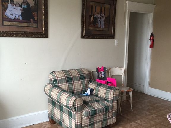3rd image of 3623 Winchester Ave
