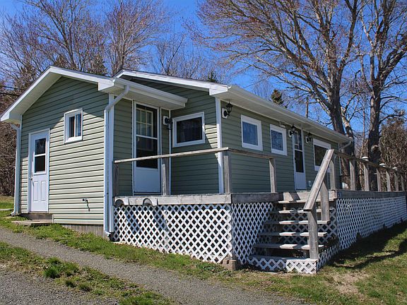 3rd image of 638 French Rd