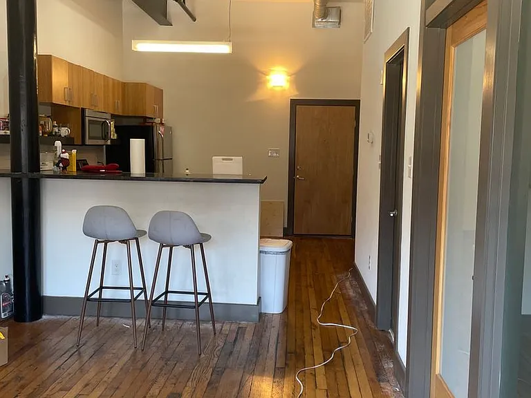 1322 W Broad St #2-A — Photo 5