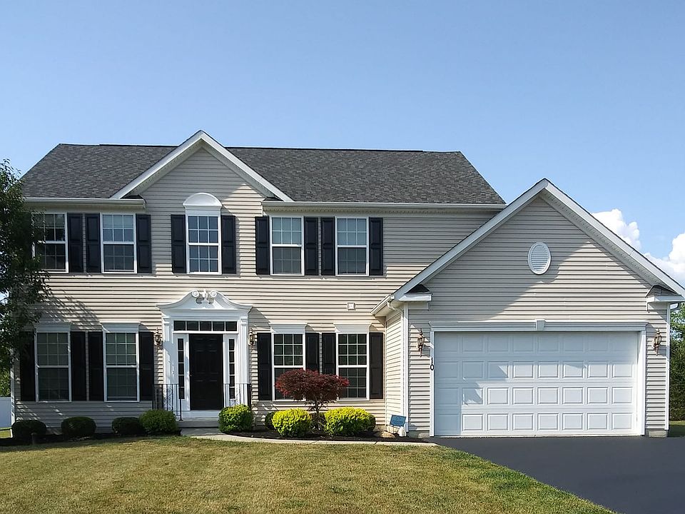 1st image of 10 Hilltowne Dr