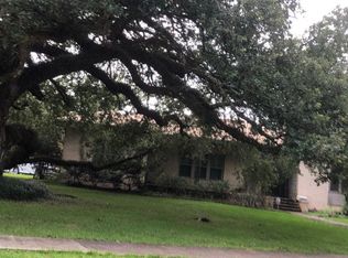 201 Edgewater Dr, New Iberia, LA 70563