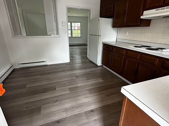 4th image of 1042 Aberdeen Dr #C
