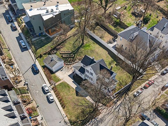 2nd image of 1007 Roland Heights Ave