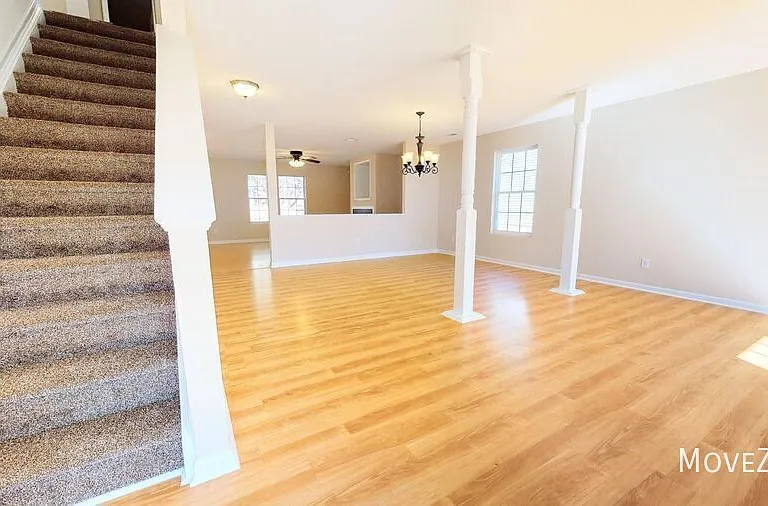 312 Arbor Greene Dr — Photo 2