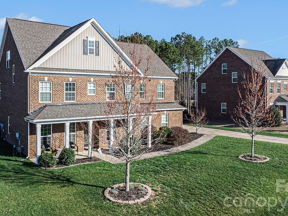 1st image of 2074 Fuera Rd