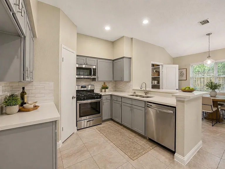 21211 Park Mount Dr — Photo 21