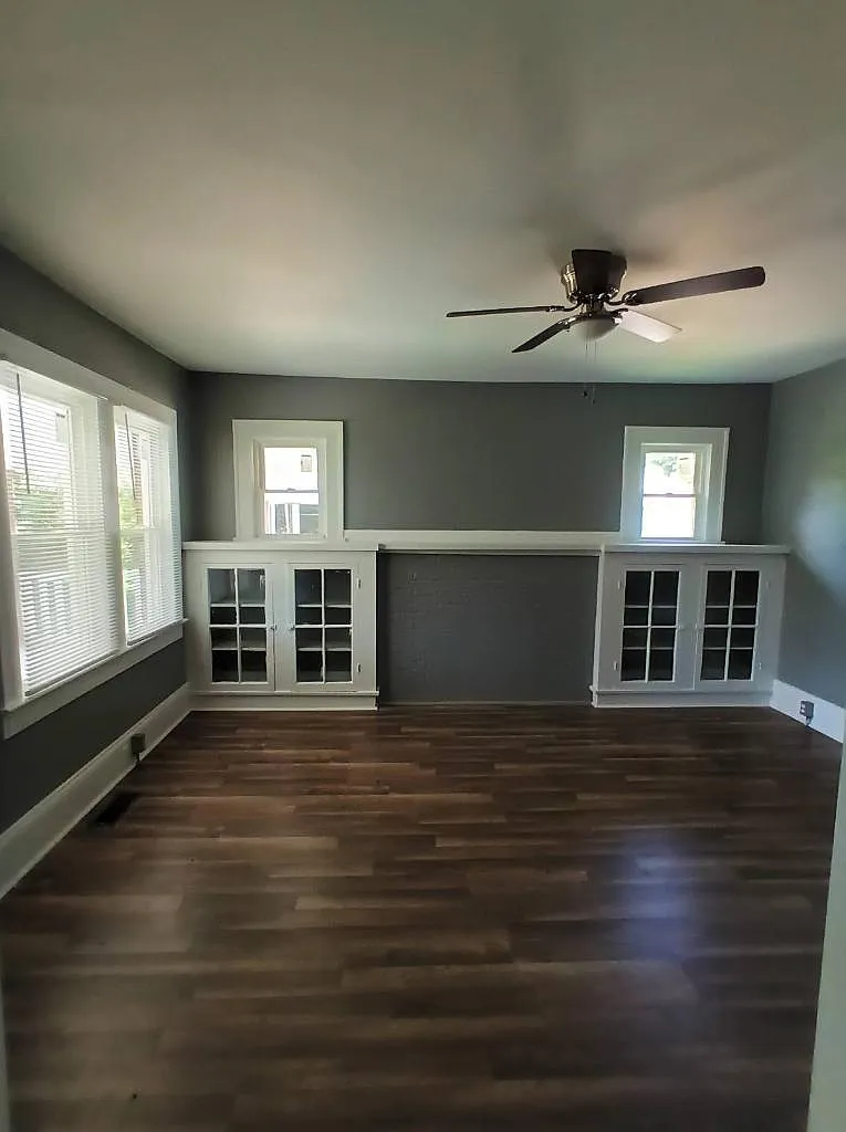 4189 Houston Ave — Photo 2