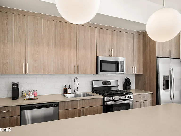 828 Acton St #2 — Photo 9