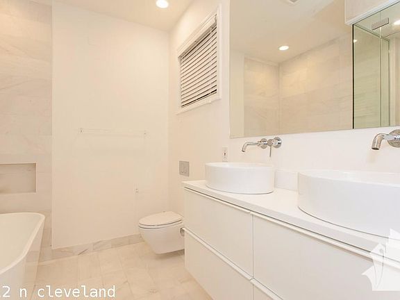 4th image of 1512 N Cleveland Ave #113