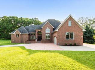 4297 Upper Glade Ct, Ann Arbor, MI 48103