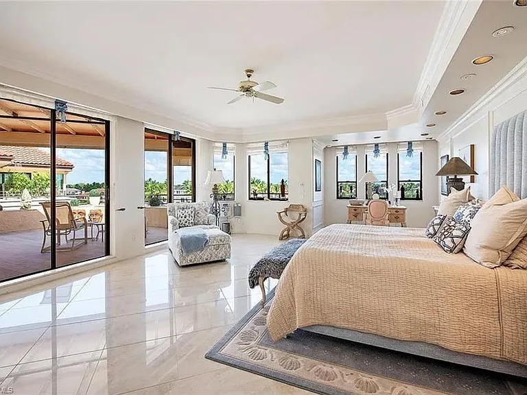 4400 Gulf Shore Blvd N #3-305 — Photo 13