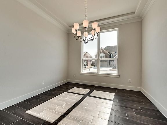 5th image of 10404 Smarty Jones St