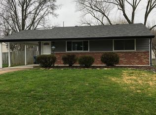 11048 Alan Shepard Dr, Maryland Heights, MO 63043
