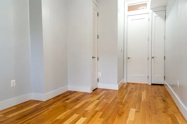 Rented by Nooklyn NYC LLC | media 32