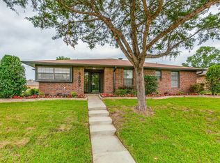 3809 Furneaux Ln, Carrollton, TX 75007