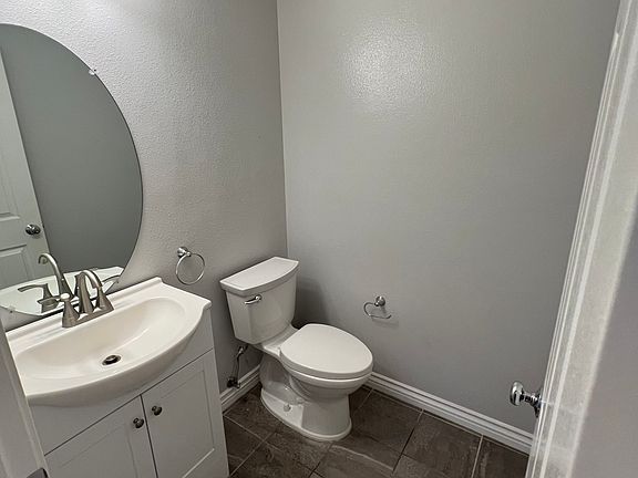 5th image of 14546 Newport Ave Unit 2
