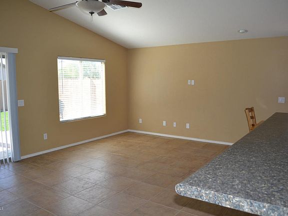 3rd image of 465 W Dexter Way