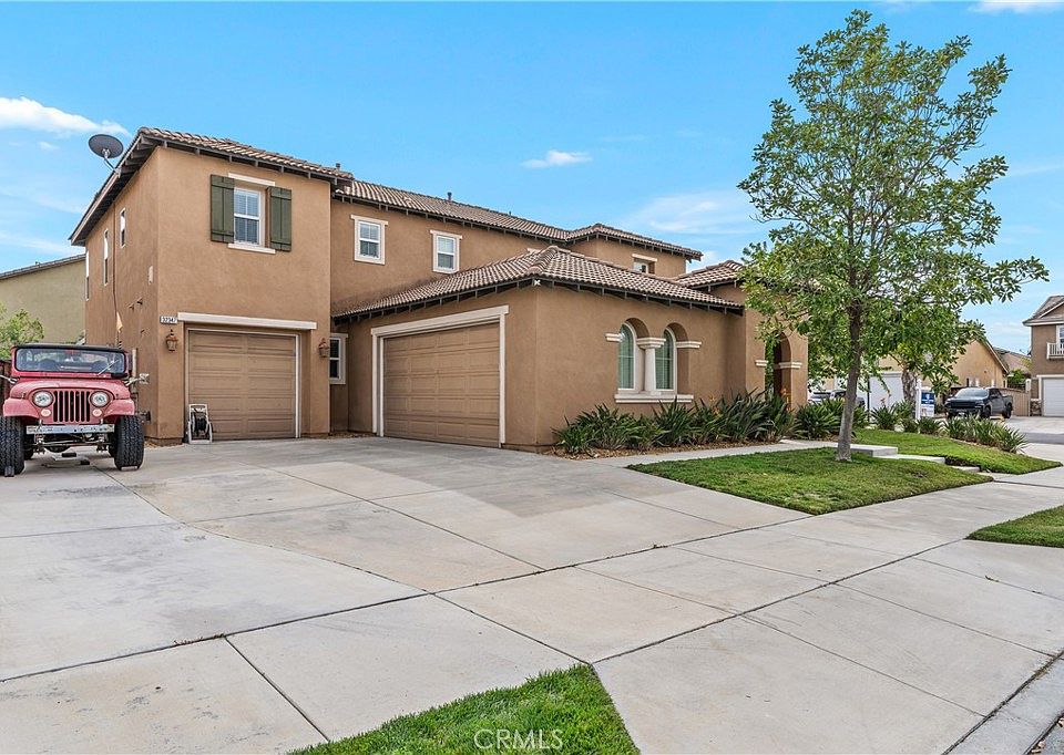 1st image of 32347 Hearth Glen Ct