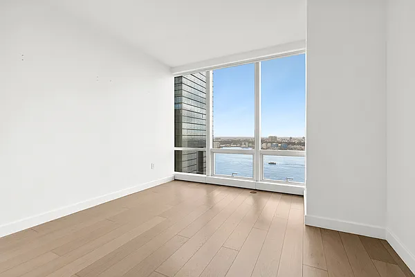 Rented by Christie's International Real Estate Group, LLC | media 30