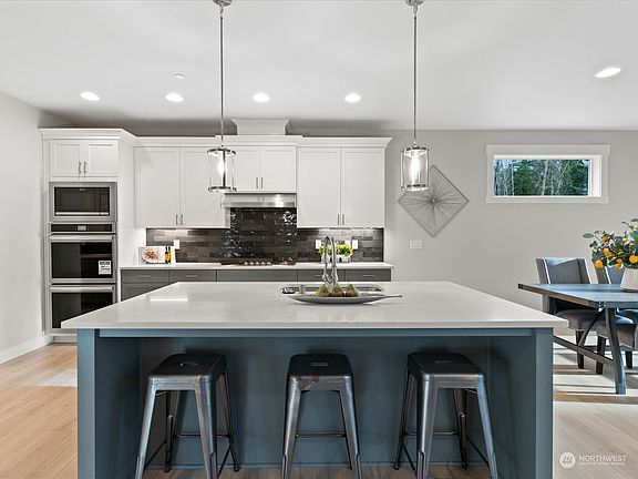 3rd image of 22724 146th Street E