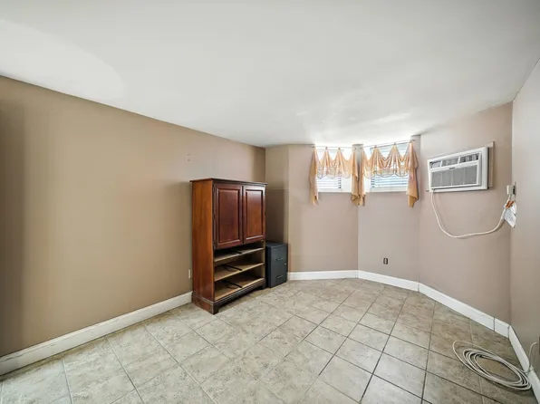 224 48th Street image 16 of 25