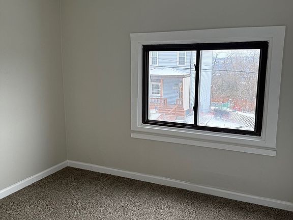 4th image of 2221 Hawthorne Ave APT 1