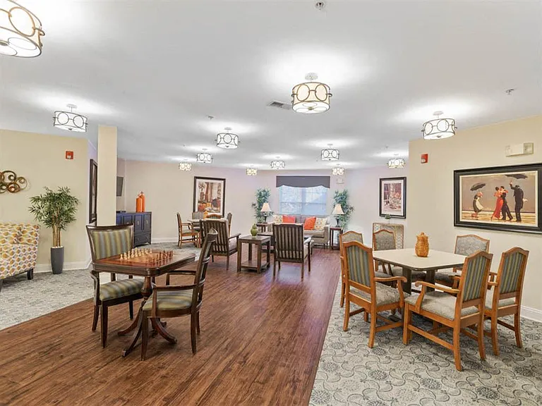 Kentlands Manor — Photo 13