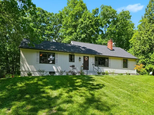 537 E Till Rd, Fort Wayne, IN 46825