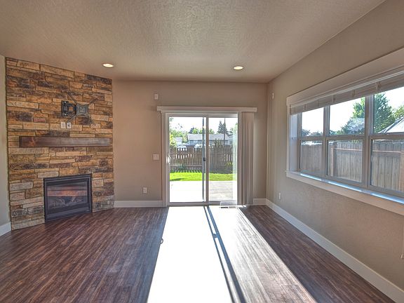 5th image of 1645 Margaret St Unit A