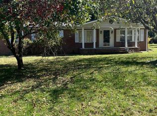 1111 Little Prater Rd, Grundy, VA 24614