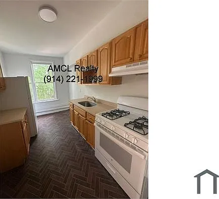 3 bed, $3,000 — Photo 4
