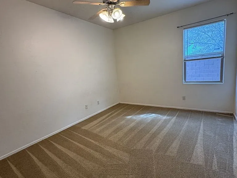3603 Plaza De La Rosa — Photo 17