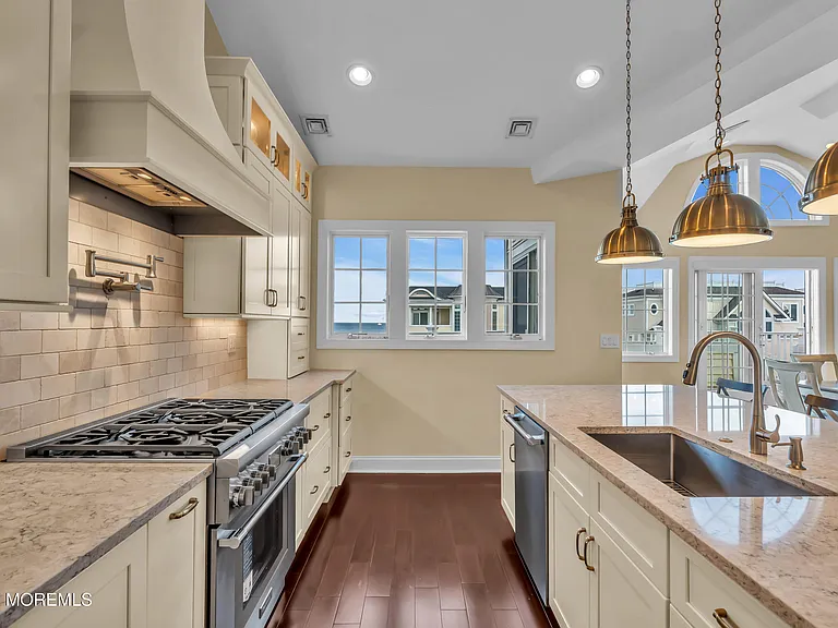 2 Tradewinds Ln — Photo 17