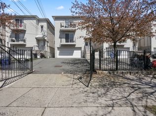 19 Halleck St, Newark City, NJ 07104