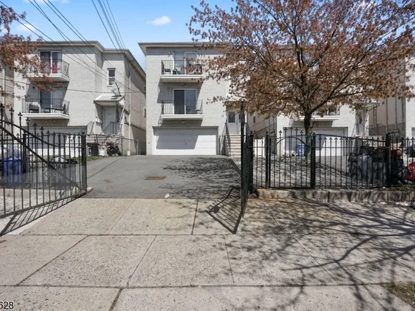 19 Halleck St, Newark City, NJ 07104