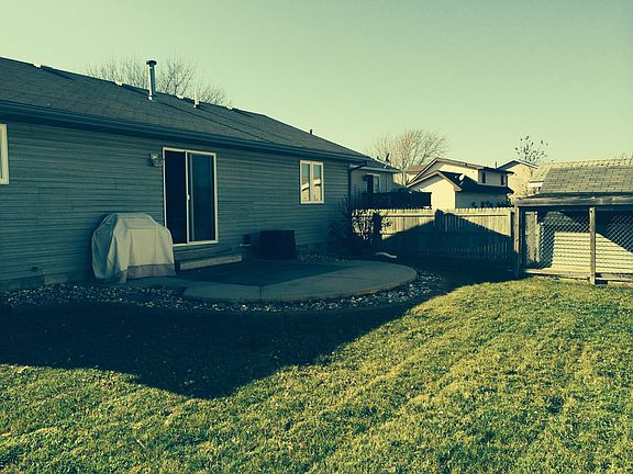 5th image of 1690 Sunset Dr SW