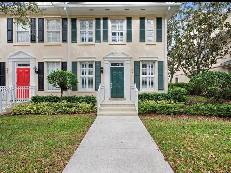 336 Jacaranda Dr