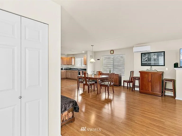 1415 Burnside Pl — Photo 16