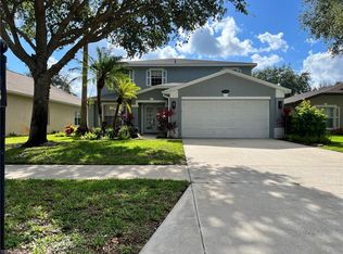 15038 Spinaker Ct, Naples, FL 34119
