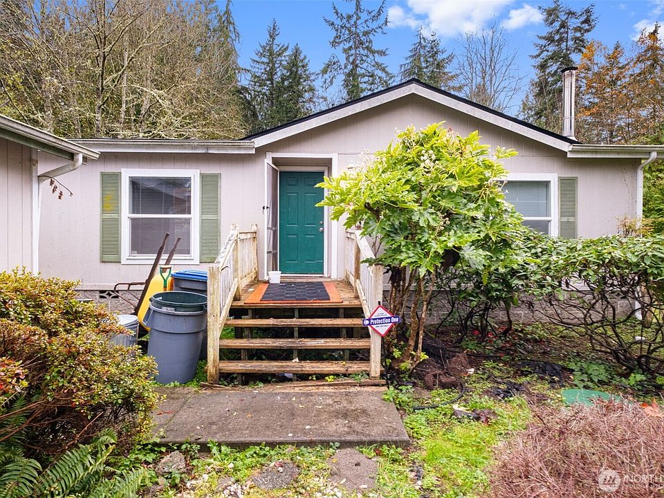 1st image of 20481 Stephen Drive NE