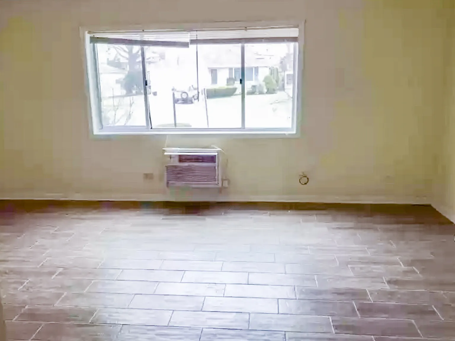 2 bed, 1.0 bath, $1,950 — Photo 1