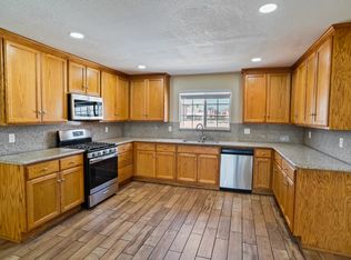 Glenoaks Apartments - 11819.5, San Fernando, CA 91340