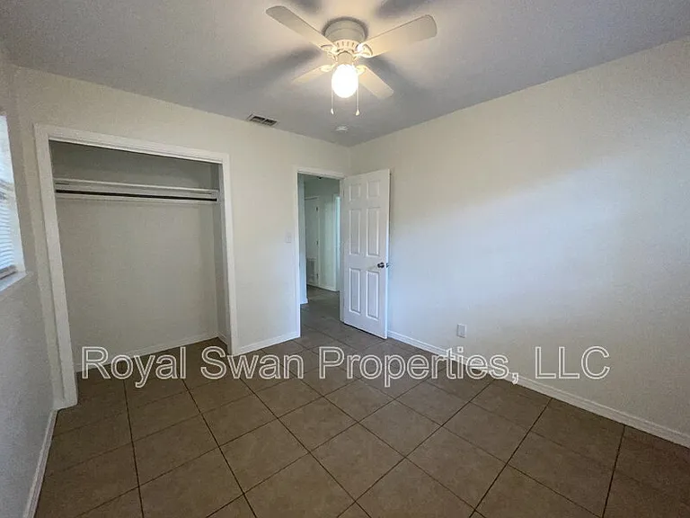 227 Palm Ave — Photo 17