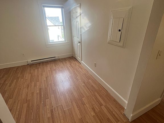 4th image of 3 Davis St #1